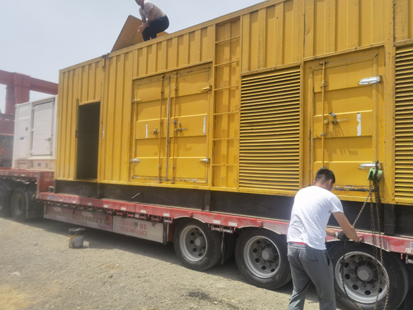 墨玉发电机出租100KW发电机需要什么规格的电缆线？